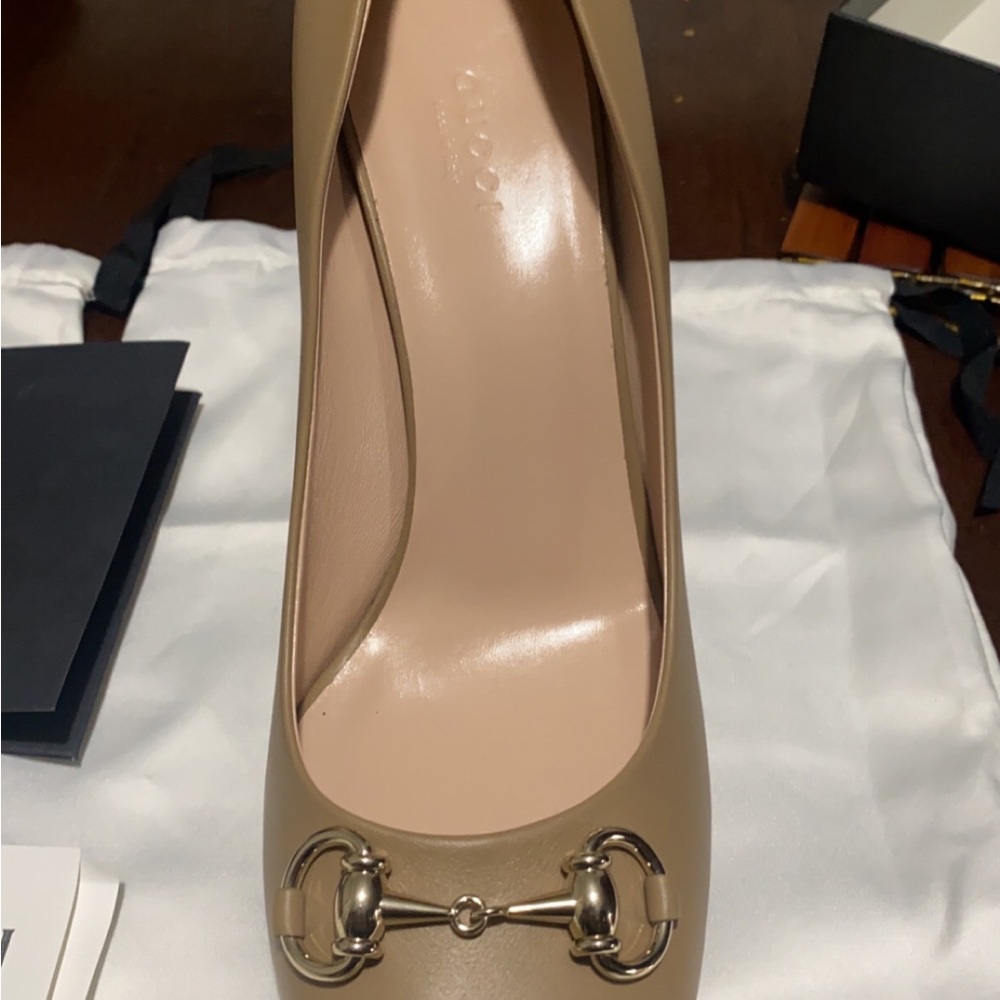 Gucci Napa Charlotte heels- Size 8/12, NEVER WORN